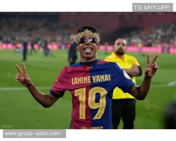 巴萨九名球员入围FIFPRO最佳阵容提名亚马尔库巴西邦马蒂在列