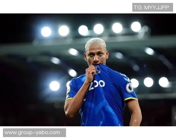 理查利森成为第五位在英超出场250次的巴西球员荣耀时刻