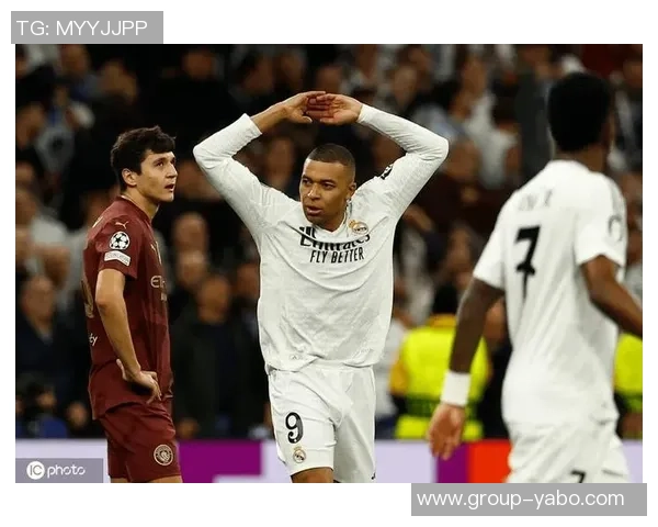 姆巴佩上演帽子戏法荣膺欧冠最佳球员官方宣布他表现出色