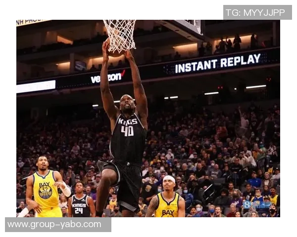 福克斯关键时刻统治全场巴恩斯创赛季新高展现无莫熊实力